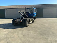 Sisu kalmar tr-160cr 4x4 industriële trekker - afbeelding 9 van  71