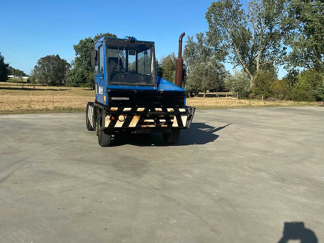 Sisu kalmar tr-160cr 4x4 industriële trekker - afbeelding 31 van  71