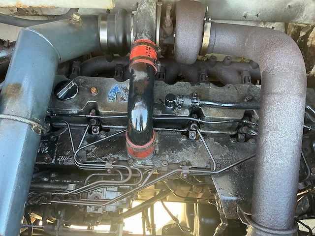 Sisu kalmar tr-160cr 4x4 industriële trekker - afbeelding 60 van  71