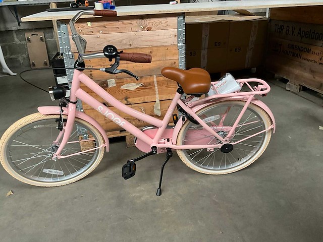 Sjoef city kinderfiets 22 inch roze - afbeelding 1 van  3