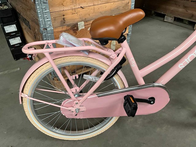 Sjoef city kinderfiets 22 inch roze - afbeelding 2 van  3