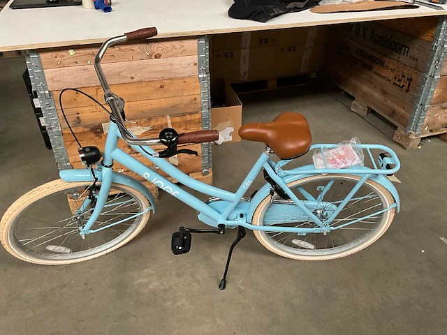 Sjoef city kinderfiets 24 inch lichtblauw - afbeelding 1 van  10