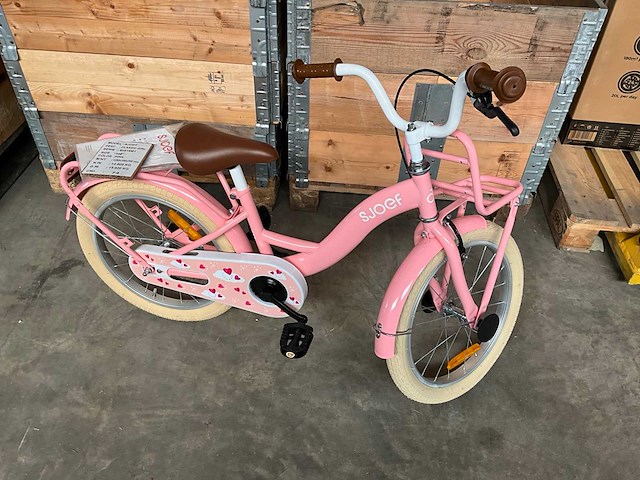 Sjoef classic girl kinderfiets met zijwieltjes 18 inch - afbeelding 1 van  10