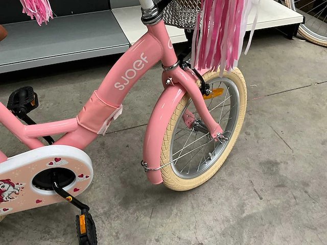 Sjoef dolly meisjes fiets roze 16” met zijwieltjes - afbeelding 1 van  8