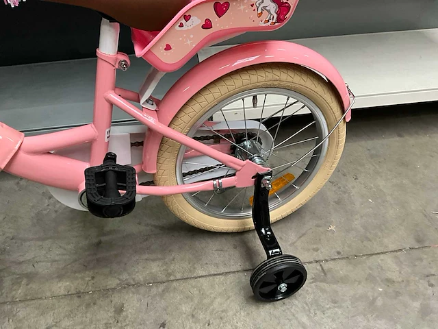 Sjoef dolly meisjes fiets roze 16” met zijwieltjes - afbeelding 7 van  8