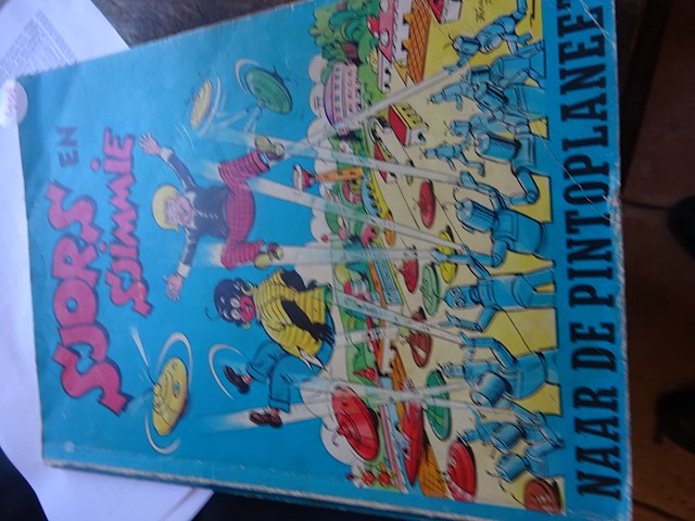 Sjorsben sjimmie naar'de pintopplaneet - afbeelding 1 van  2