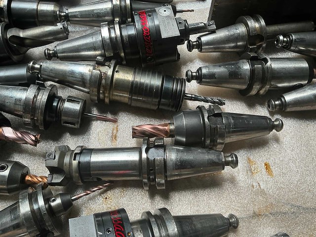 Sk40 gereedschapshouder met boor / frees (70x) - afbeelding 15 van  15