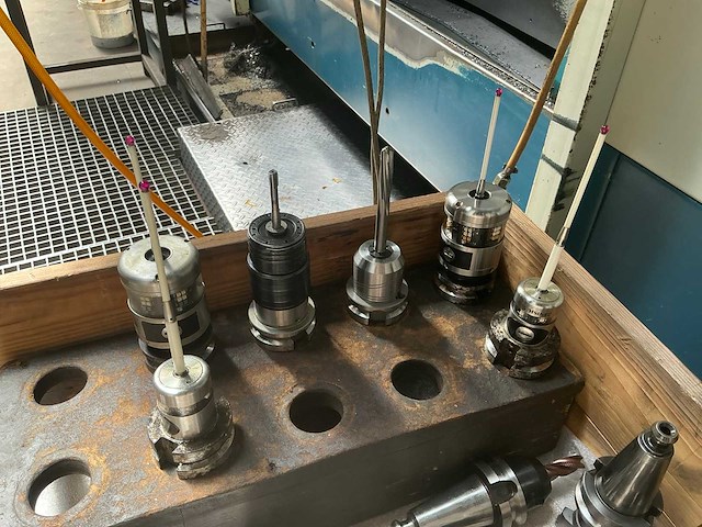 Sk40 gereedschapshouder met boor / frees (70x) - afbeelding 6 van  10
