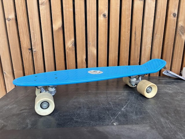 Skateboard - afbeelding 1 van  2