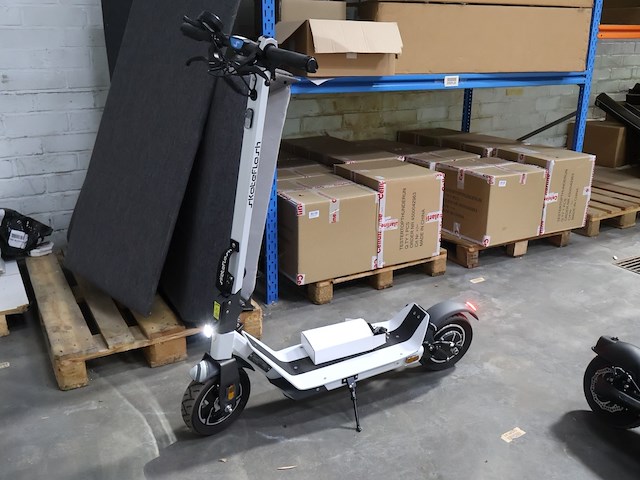 Skateflash e-step - afbeelding 1 van  6