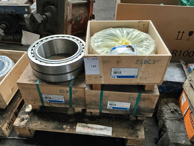 Skf 24048 cc/w33 kogellager (4x) - afbeelding 1 van  2