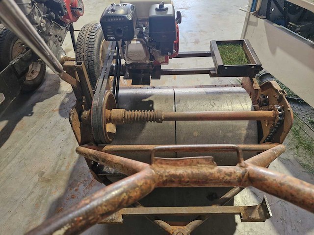 Skidder - afbeelding 11 van  12