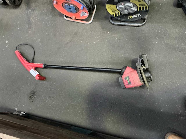 Skil comfort series elektrische kantenmaaier - afbeelding 1 van  3