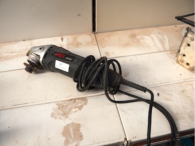 Skil haakse slijper - afbeelding 1 van  4