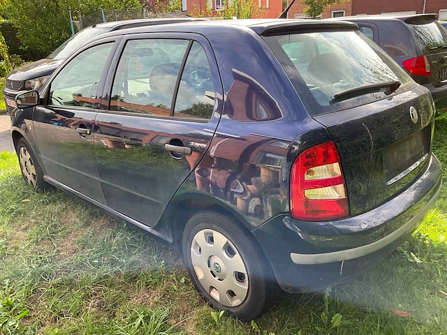 Skoda - 2003 - fabia - fabia - personenauto - afbeelding 5 van  26