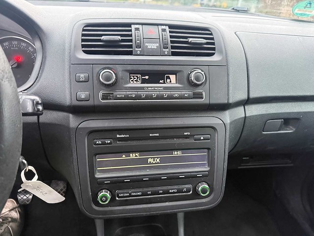 Skoda - 2012 - roomster - personenauto - afbeelding 12 van  20