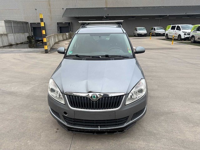 Skoda - 2012 - roomster - personenauto - afbeelding 18 van  20