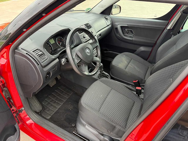 Skoda - 2013 - roomster - personenauto - afbeelding 16 van  28