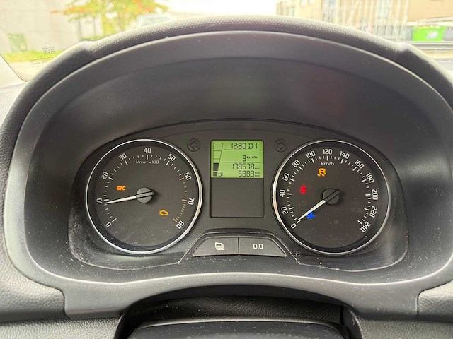 Skoda - 2013 - roomster - personenauto - afbeelding 20 van  28