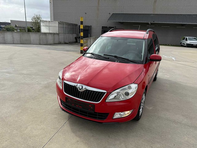 Skoda - 2013 - roomster - personenauto - afbeelding 25 van  28