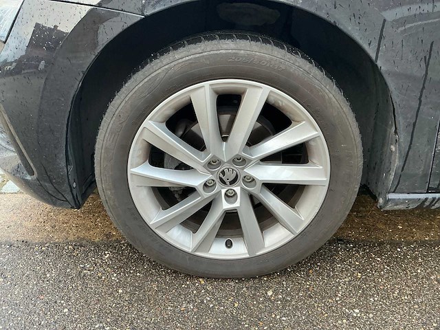 Skoda - scala - car - 2021 - afbeelding 5 van  38