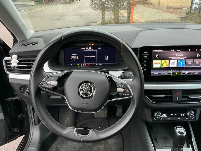 Skoda - scala - car - 2021 - afbeelding 11 van  38