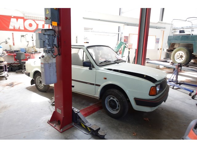 Skoda 105 - afbeelding 7 van  14