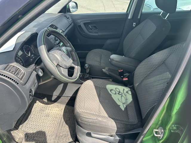 Skoda fabia 1.2 cr tdi ambiente dpf 75, 2011 - afbeelding 23 van  26