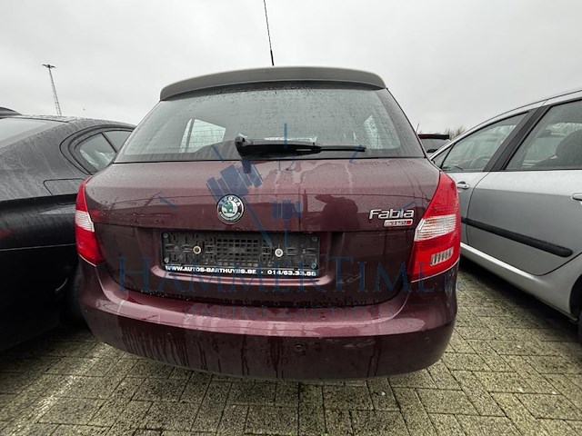 Skoda fabia 1.2 tsi ambiente dsg 105 at, 2011 - afbeelding 17 van  21