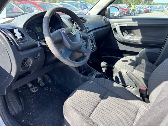 Skoda fabia 1.2i ambiente, 2011 - afbeelding 3 van  42