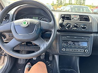 Skoda fabia 1.2i ambiente, 2011 - afbeelding 6 van  42
