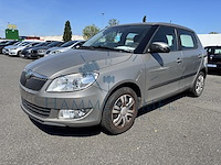 Skoda fabia 1.2i ambiente, 2011 - afbeelding 1 van  42