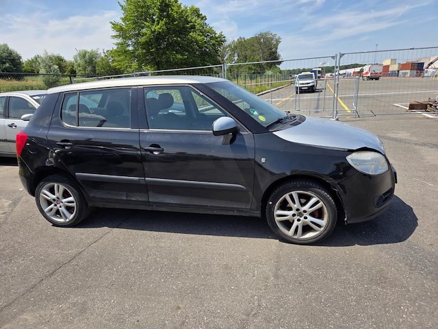 Skoda fabia 1.4i elegance 86, 2007 - afbeelding 34 van  47