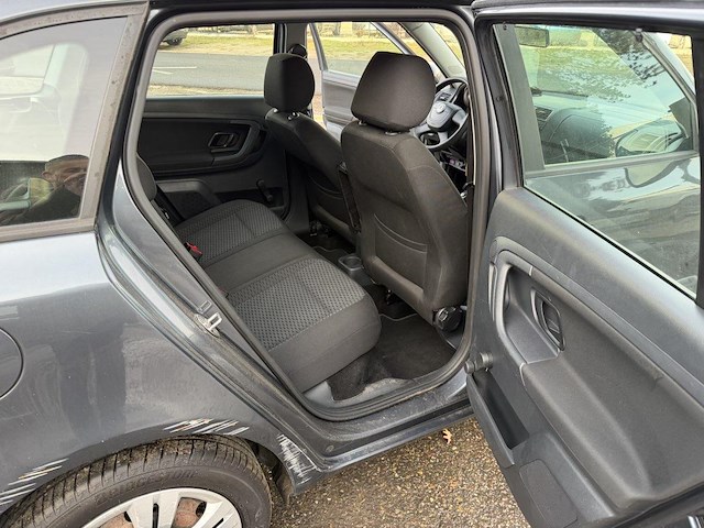 Skoda fabia, 2011 - afbeelding 9 van  26