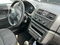 Skoda fabia personenauto - afbeelding 6 van  11