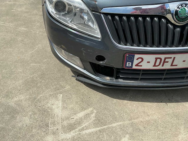 Skoda fabia personenauto - afbeelding 9 van  11