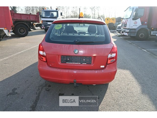 Skoda fabia personenwagen - afbeelding 10 van  23