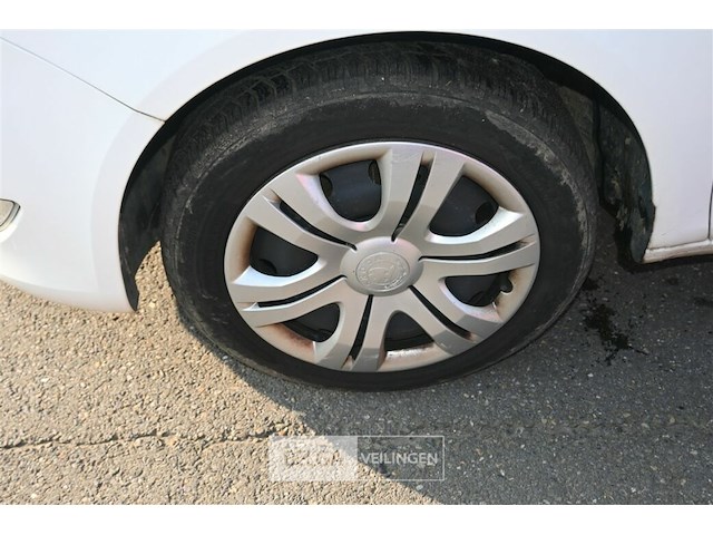 Skoda fabia personenwagen - afbeelding 15 van  23