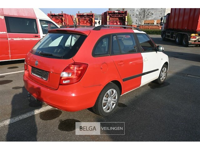 Skoda fabia personenwagen - afbeelding 9 van  23