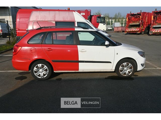 Skoda fabia personenwagen - afbeelding 12 van  23