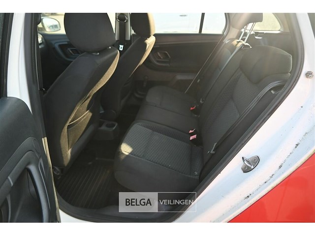 Skoda fabia personenwagen - afbeelding 19 van  23