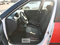 Skoda fabia personenwagen - afbeelding 20 van  23