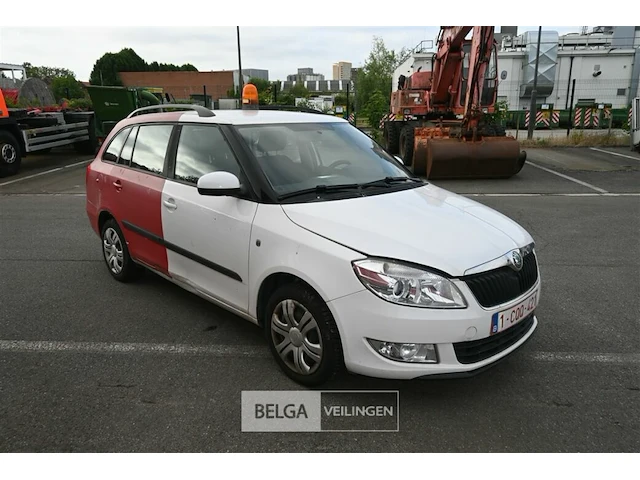 Skoda fabia stationwagen - afbeelding 10 van  24