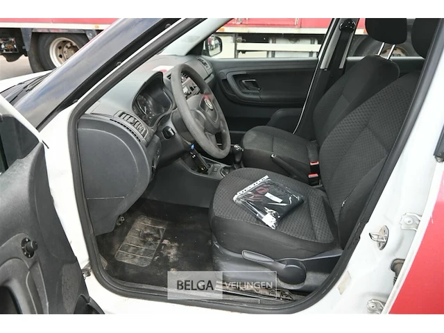 Skoda fabia stationwagen - afbeelding 20 van  24