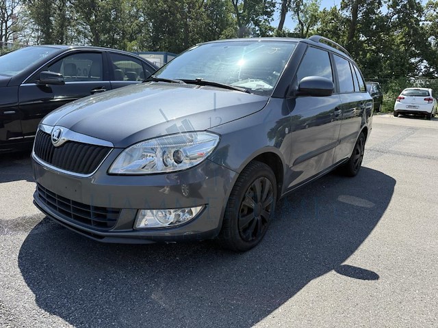 Skoda fabia sw 1.2 cr tdi ambiente dpf, 2011 - afbeelding 1 van  30