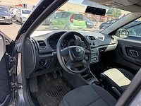 Skoda fabia sw 1.2 cr tdi ambiente dpf, 2011 - afbeelding 29 van  30