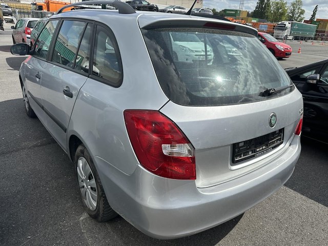 Skoda fabia sw 1.2i classic,2010 - afbeelding 32 van  34