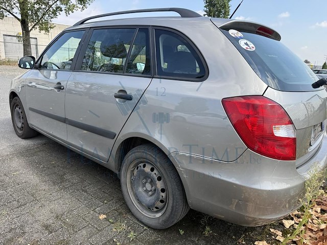 Skoda fabia sw 1.4i classic, 2009 - afbeelding 5 van  8