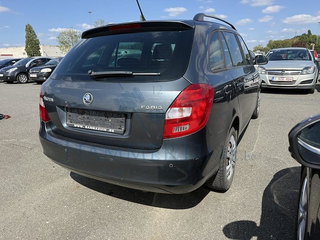 Skoda fabia sw 1.6 cr tdi ambition dpf, 2015 - afbeelding 27 van  32