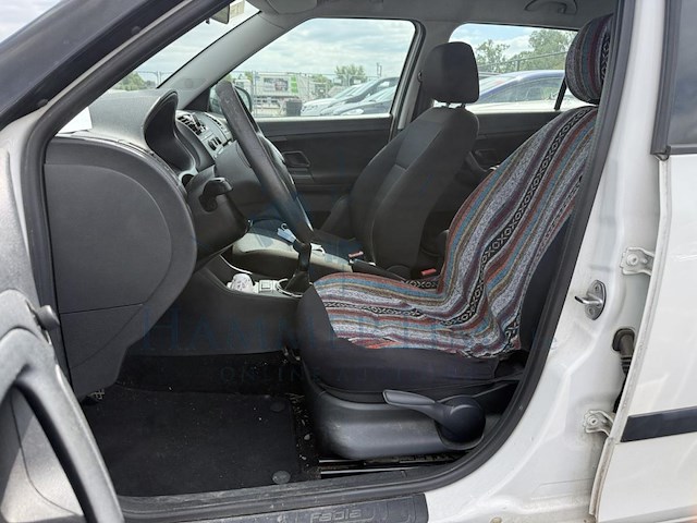 Skoda fabia sw1.6 cr tdi elegance dpf, 2012 - afbeelding 34 van  34